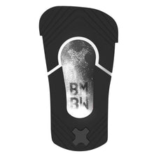 Lade das Bild in den Galerie-Viewer, Bent Metal - Axtion - Black