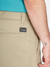 Lade das Bild in den Galerie-Viewer, Volcom - Loose Truck Short - Khaki