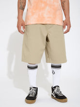 Lade das Bild in den Galerie-Viewer, Volcom - Loose Truck Short - Khaki