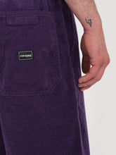 Lade das Bild in den Galerie-Viewer, Volcom - OUTER SPACED 21" SHORTS - DEEP PURPLE