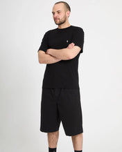 Lade das Bild in den Galerie-Viewer, Volcom - Chillow Pleat 24" Elasticated Waist Chino Shorts - Black