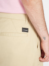 Lade das Bild in den Galerie-Viewer, Volcom - PLEATED CHINO HOSE - ALMOND