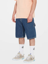 Lade das Bild in den Galerie-Viewer, Volcom LABORED DENIM UTILITY SHORTS