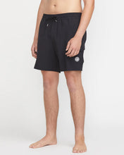 Lade das Bild in den Galerie-Viewer, Truly Liberators 17" Boardshorts - BLACK