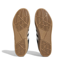 Lade das Bild in den Galerie-Viewer, Adidas - Tyshawn Low - CBLACK/FTWWH