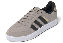 Lade das Bild in den Galerie-Viewer, Adidas - Tyshawn Low WONTAU/CARBO