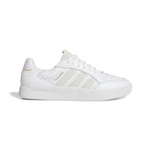 Lade das Bild in den Galerie-Viewer, Adidas - Tyshawn Low Cloud White / Cloud White / Gold Metallic