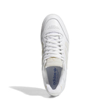 Lade das Bild in den Galerie-Viewer, Adidas - Tyshawn Low Cloud White / Cloud White / Gold Metallic