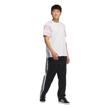 Lade das Bild in den Galerie-Viewer, Adidas - Tyshawn T-Shirt – Genderneutral