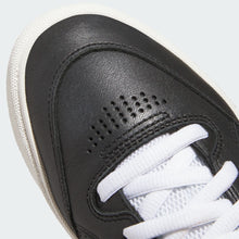 Lade das Bild in den Galerie-Viewer, Adidas - TYSHAWN LOW CBLACK/FTWWHT/CWHITE