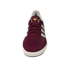 Lade das Bild in den Galerie-Viewer, TYSHAWN II MAROON/CWHITE/GOLDMT