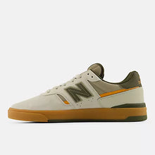 Lade das Bild in den Galerie-Viewer, New Balance - NB Numeric Jamie Foy 306 Cup Schuhe