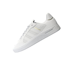 Lade das Bild in den Galerie-Viewer, TYSHAWN LOW white/white