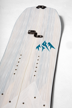 Lade das Bild in den Galerie-Viewer, Jones - Womans Solution 149