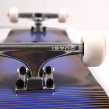 Lade das Bild in den Galerie-Viewer, Quasi Skateboard - Bubble Complete [8”]
