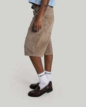 Lade das Bild in den Galerie-Viewer, Homeboy - x-tra Baggy Dye Denim Shorts washed Brown
