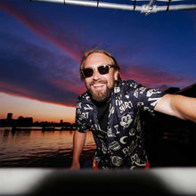 Lade das Bild in den Galerie-Viewer, The Dudes Rack and Rall Hawaiian Shirt – Multicolor
