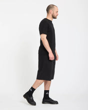 Lade das Bild in den Galerie-Viewer, Volcom - Chillow Pleat 24" Elasticated Waist Chino Shorts - Black
