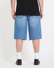Lade das Bild in den Galerie-Viewer, volcom - Chillow 24" Jeansshorts - Dirty Cowboy Blues
