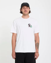 Lade das Bild in den Galerie-Viewer, Volcom - Aura T-Shirt - White

