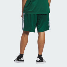Lade das Bild in den Galerie-Viewer, Adidas - CLASSIC SHORT DRKGRN/WHITE
