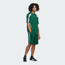 Lade das Bild in den Galerie-Viewer, Adidas - CLASSIC SHORT DRKGRN/WHITE
