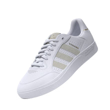 Lade das Bild in den Galerie-Viewer, Adidas - Tyshawn Low Cloud White / Cloud White / Gold Metallic
