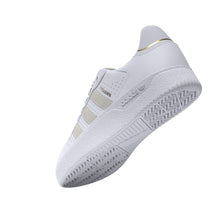 Lade das Bild in den Galerie-Viewer, Adidas - Tyshawn Low Cloud White / Cloud White / Gold Metallic
