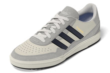 Lade das Bild in den Galerie-Viewer, Adidas - Tyshawn || Grey/Navy/White

