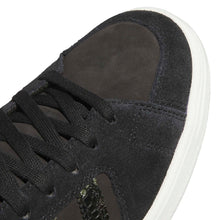 Lade das Bild in den Galerie-Viewer, Adidas - Superskate x Kader
