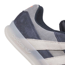 Lade das Bild in den Galerie-Viewer, Adidas - ALOHA SUPER Schuh Legend Ink / Crystal White / Grey One
