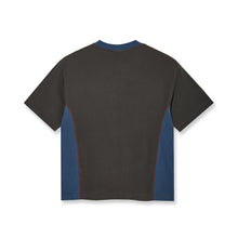 Lade das Bild in den Galerie-Viewer, Polar Skate Co. - Surf Panel Tee - Dirty Black/Grey Blue
