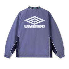 Lade das Bild in den Galerie-Viewer, Butter Goods x Umbro - Training Pullover, Slate / Navy
