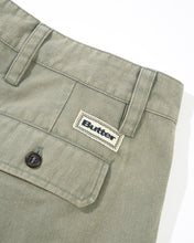 Lade das Bild in den Galerie-Viewer, Butter Goods - Pleated Trousers, Washed Fatigue
