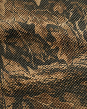 Lade das Bild in den Galerie-Viewer, Butter Goods - Waffle L/S Top, Forest Camo
