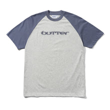 Lade das Bild in den Galerie-Viewer, Butter Goods - Witness Raglan Tee, Slate / Ash
